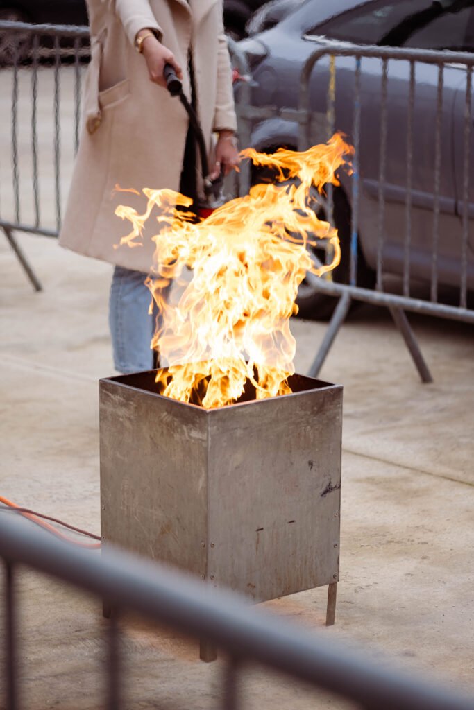 Participants en atelier de prévention du risque incendie sur leur site